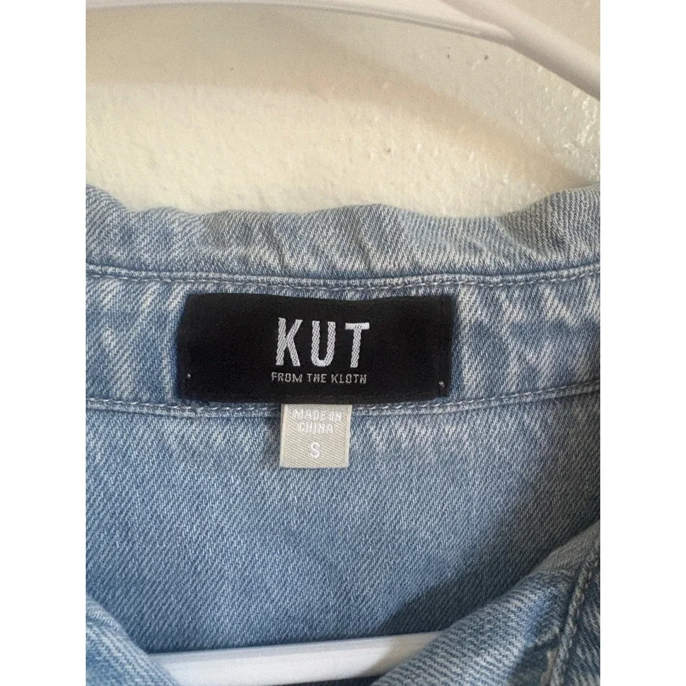 Kut from the Kloth Light Wash Cotton Linen Button Down Shirt Small KT129201